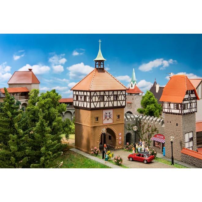 Faller 191789 - Altstadttor mit Mauer, Modellbau Fischer günstige ...