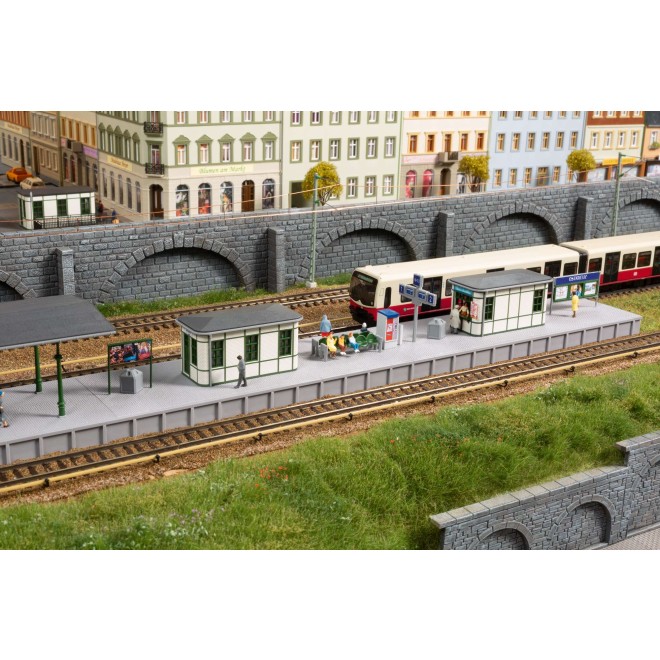 Auhagen 13356 - S-Bahn Bahnsteigausstattung