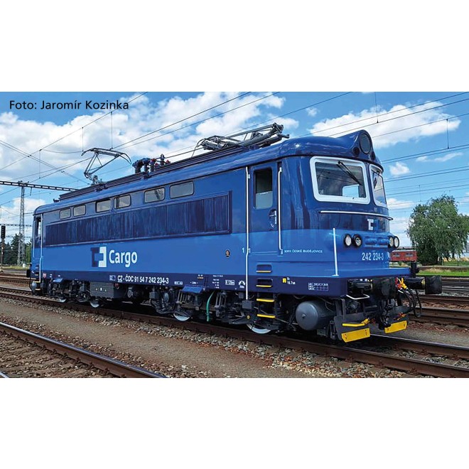 Piko 97406 - ~E-Lok/Sound Rh 242 ČD Cargo VI + PluX22 Dec.
