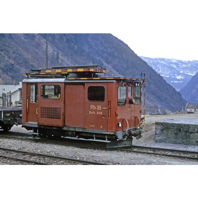 Bemo 1286116 - RhB Xm 2/2 9916 "Jahresmodell 2025"