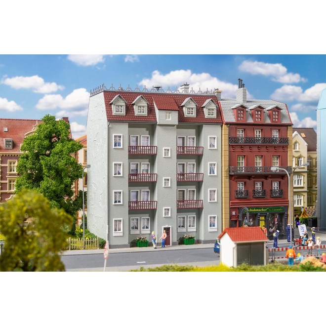 Faller 130751 - Wohnhaus Pritzwalk