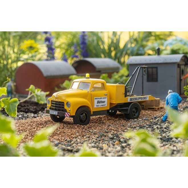 Pola 331618 - Abschleppwagen