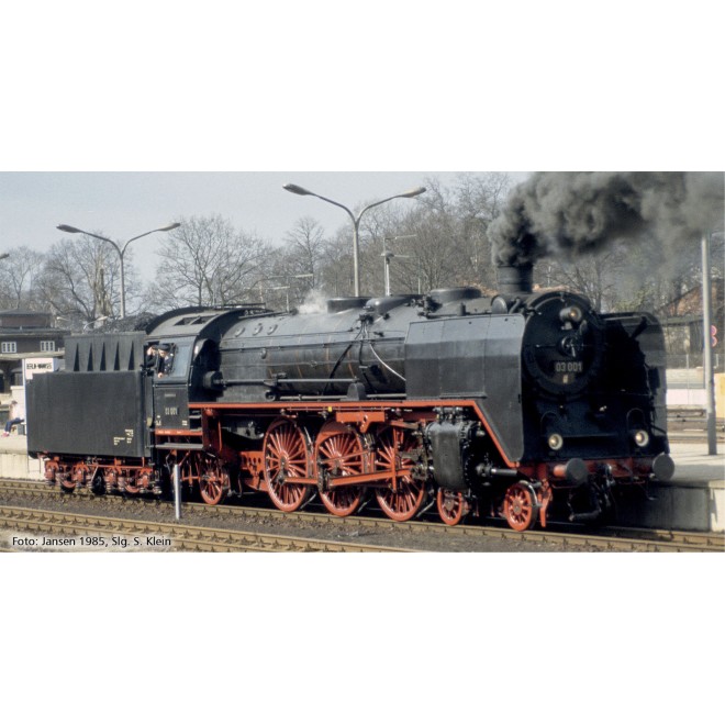 Tillig 04150 - Dampflokomotive der DR