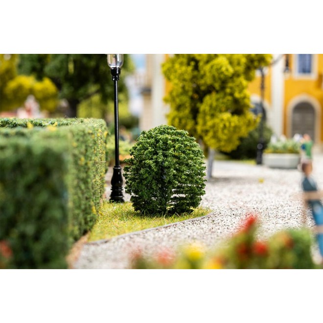 10 Vorgartenbäume, Thuja, run, Spur H0