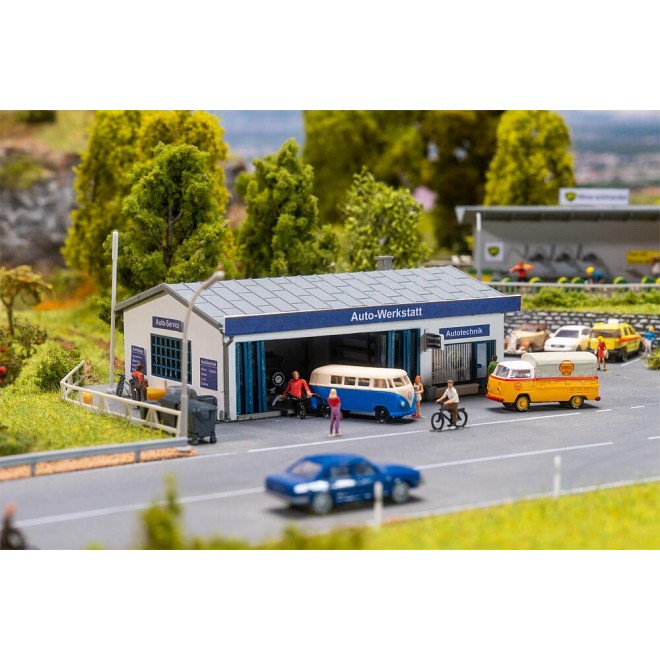 Autowerkstatt mit Zubehör, Spur N