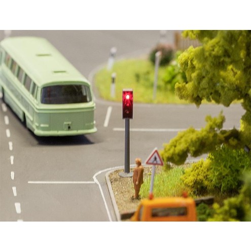 Faller 161840 - 2 LED-Ampeln mit Elektronik H0