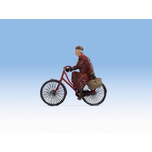 Noch 17871 - Radfahrerin