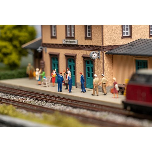 Faller 180237 - Figuren-Set mit Sound-Effekt Bahnpersonal & Schaffnerpfiff