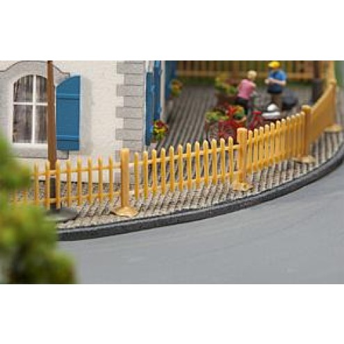 Faller 180415 - Lattenzaun, 1060 mm