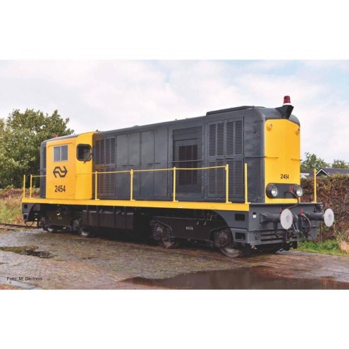 Piko 40423 - N-Diesellok/Soundlok 2400 grau-gelb, Rundumleuchte IV + Next18 Dec.