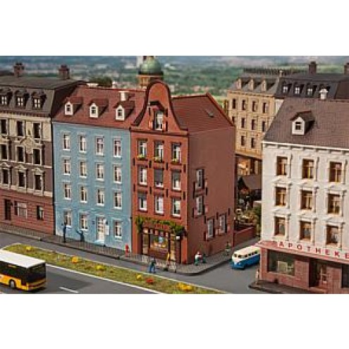Faller 232335 - Altstadthaus mit Zigarrenladen