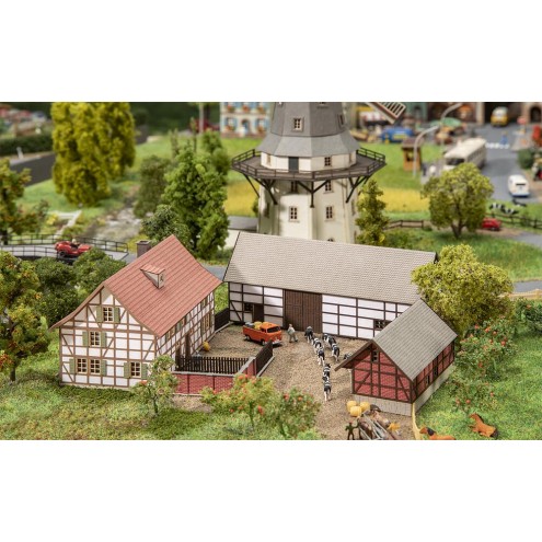 Faller 282800 - Dreiseithof
