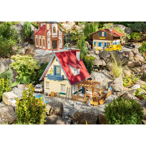 Pola 331084 - Einfamilienhaus mit Pergola