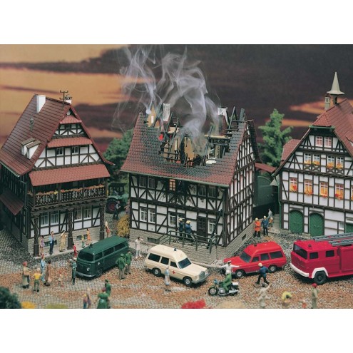 Vollmer 43728 - Brennendes Haus
