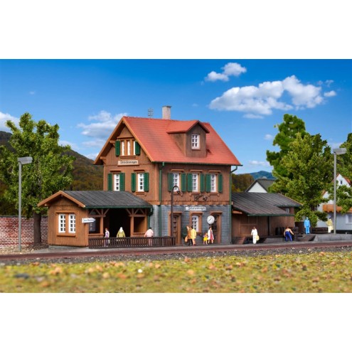 Kibri 37704 - N Bahnhof Unterlenningen