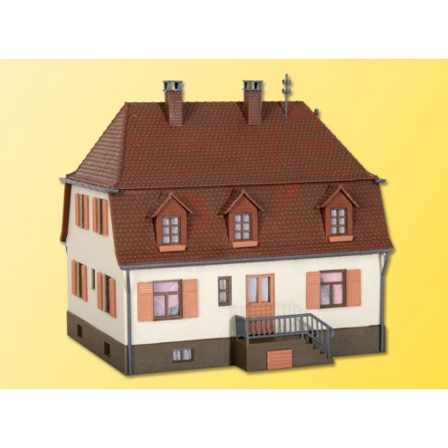 Kibri 38166 - H0 Wohnhaus mit Walmdach