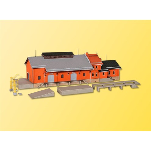 Kibri 39462 - H0 Güterhalle mit Lademaß und Freiladerampe