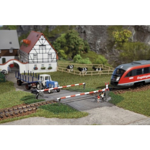 Auhagen 41582 - Beschranker Bahnübergang