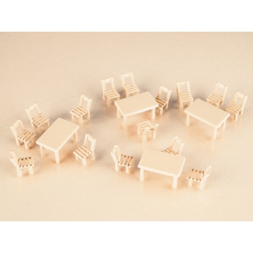 Auhagen 41607 - Holztische, Holzstühle
