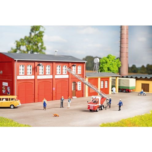 Auhagen 41688 - Multicar M22 Drabina obrotow