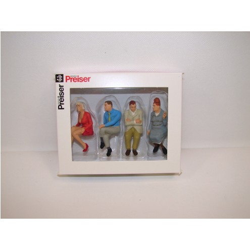 Preiser 45123 - Sitzende Reisende