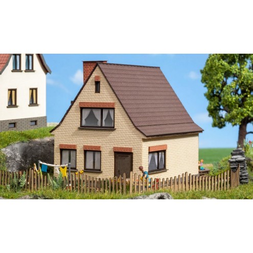 Noch 66604 - HO Kleines Siedlungshaus