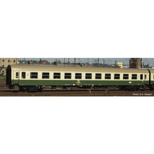 Roco 74802 - Reisezugwg. 2. Kl. DR creme #1