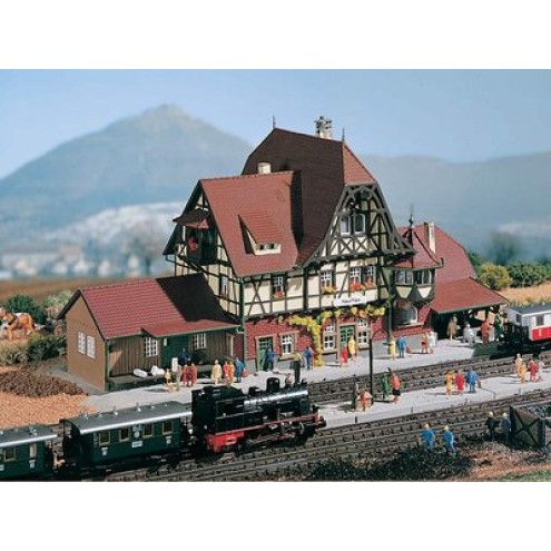 Vollmer 47522 - Bahnhof Neuffen
