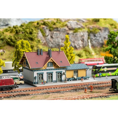 Faller 231710 - Kleinstation Blumenfeld