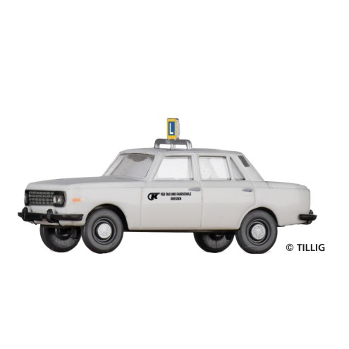Tillig 08707 - PKW Wartburg 353 „Fahrschule“