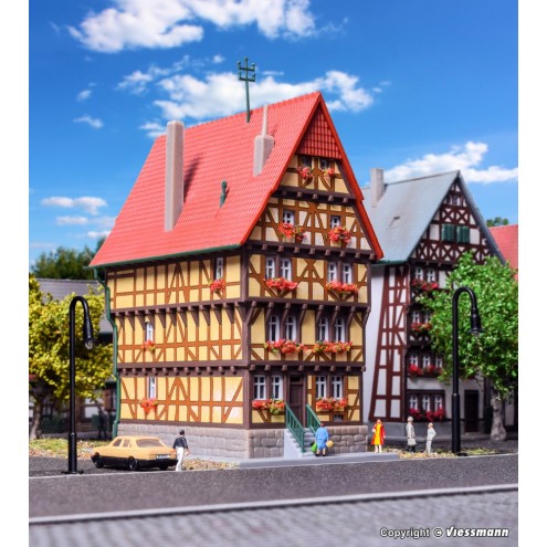 Kibri 36407 - Z Haus am Kirchplatz in Alsfeld
