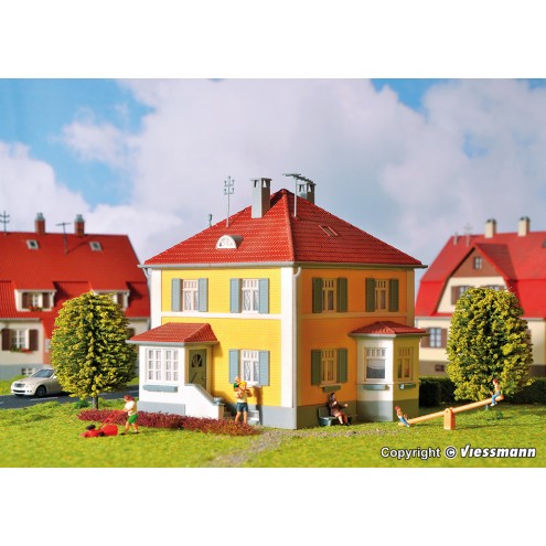 Kibri 38178 - H0 Wohnhaus Pappelweg