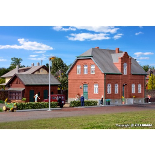 Kibri 38188 - H0 Siedlungshaus Oberhausen mit Nebengebäude
