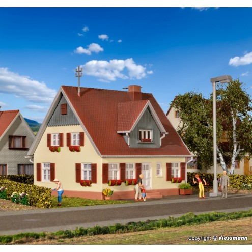 Kibri 38713 - H0 Wohnhaus Amselweg