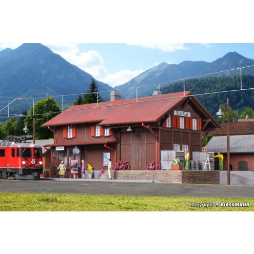 Kibri 39519 - H0 Bahnhof Surava inkl. Hausbeleuchtungs- Startset, Funktionsbausatz