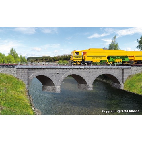 Kibri 39723 - H0 Steinbogenbrücke mit Eisbrecherpfeilern gebogen, eingleisig