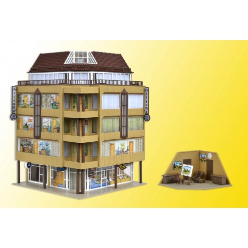 Vollmer 43800 - H0 City-Eckhaus mit Dachatelier