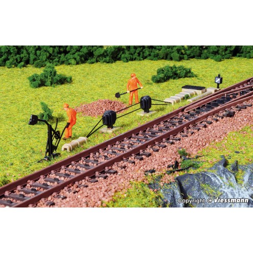 Vollmer 45136 - H0 Deko-Set Bahnausstattung