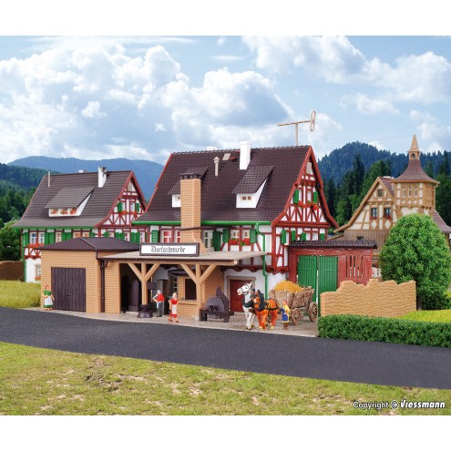 Vollmer 47696 - N Dorfschmiede mit Zubehör